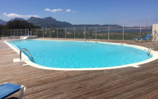 Appartamento Mirella con piscina Lumio