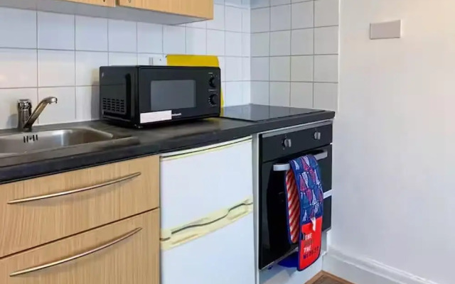 Glastonbury Hill Escape