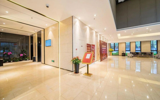Laisite Theme Apartment (Guangzhou Science City, Greenland Central Plaza) – Hotel Rooms – Guangzhou