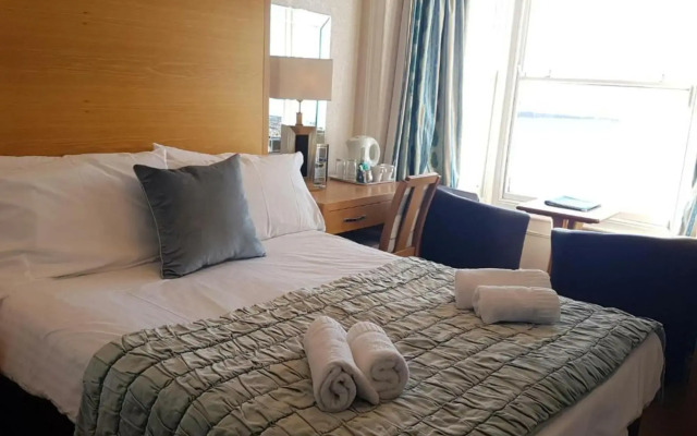 Gwesty'r Marine Hotel & Spa