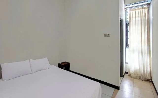 Hotel O Motel Langko – Guest Rooms – Mataram