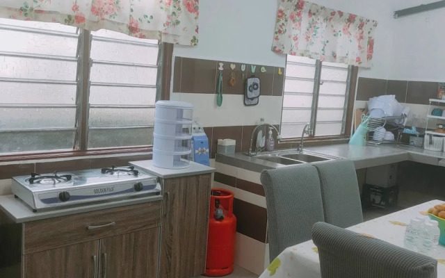 Taman Tinah Homestay