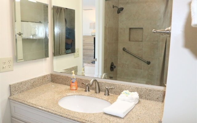 Jamaica Royale 403 - 2 Br Condo