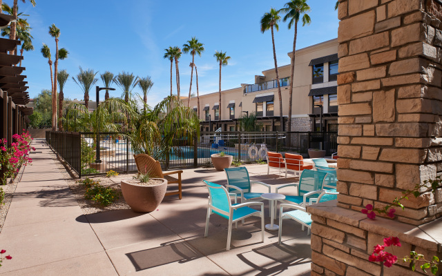Hampton Inn & Suites Phoenix/Scottsdale on Shea Boulevard
