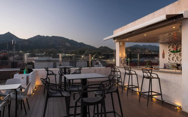 DAOS Suites Terrace Marbella