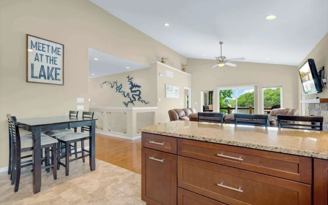 Trails End Hideaway Waterfront