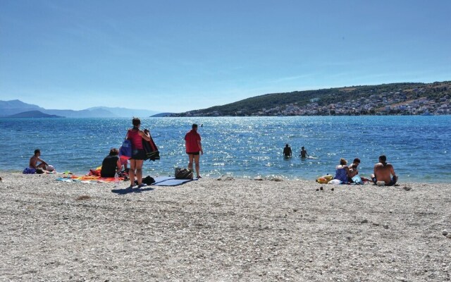 Amazing Home in Kastel Stafilic With 3 Bedrooms and Wifi