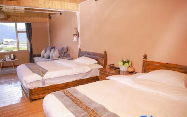 Shangri-La Vo Jingdujie Homestay