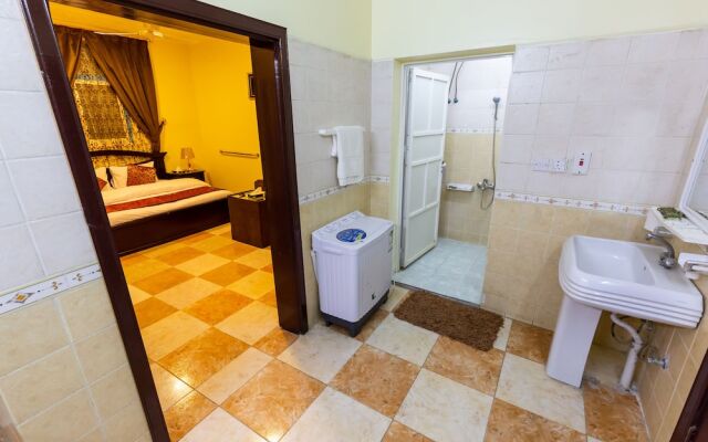 Al Eairy Furnished Apartments Al Baha 3