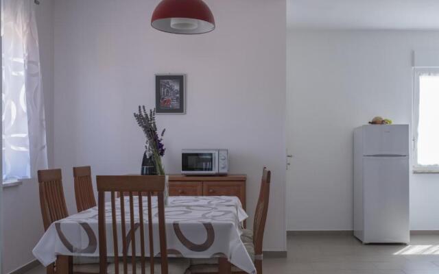 Apartment Karin