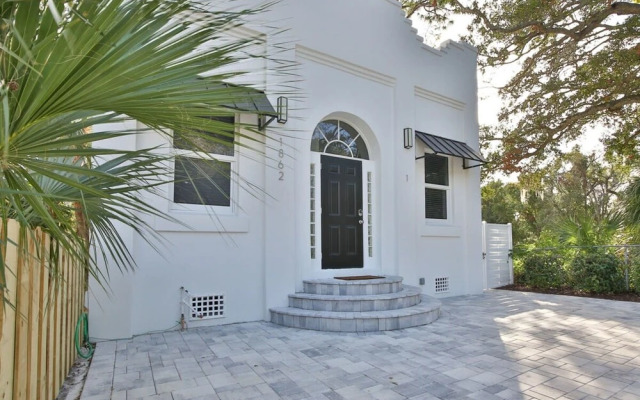 Walkable to Downtown - Casita 1