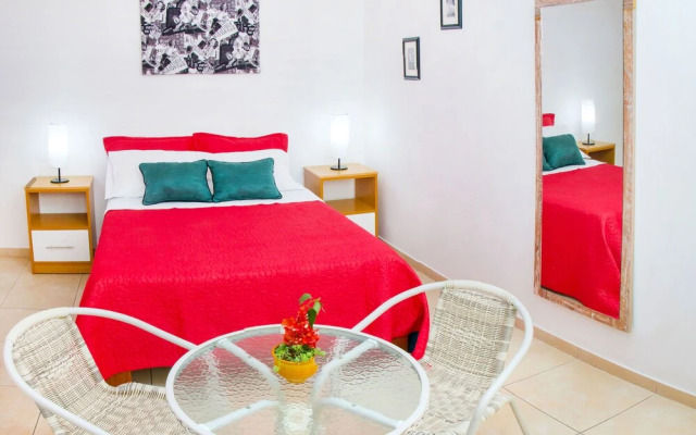 El Huerto Hostel