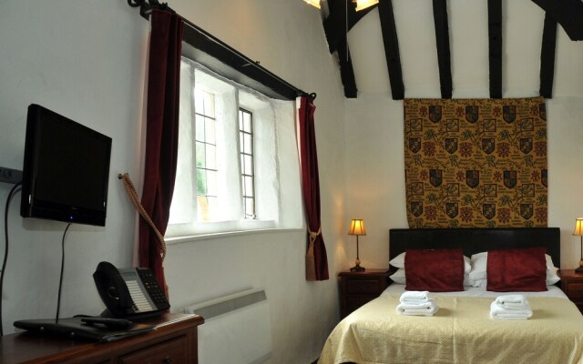 Old Court Hotel