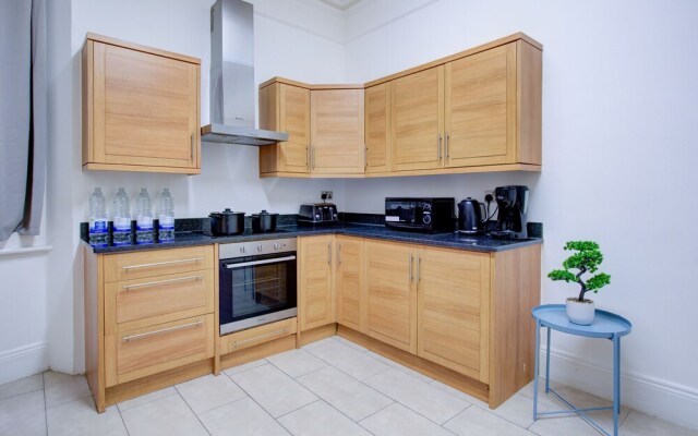 4-bedrooms 2-baths Independent Private Family Flat