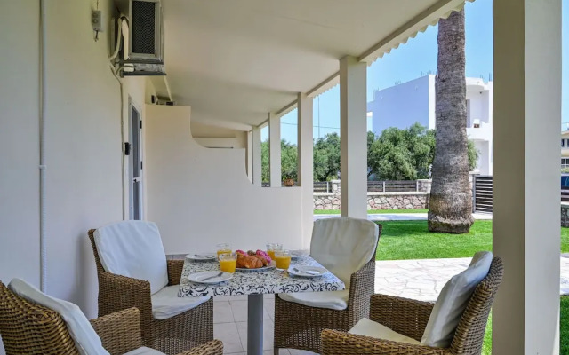 Absinthia Fanes Residences