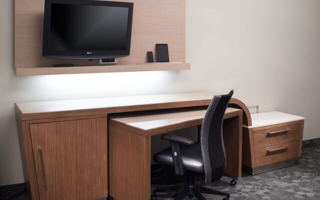 Courtyard by Marriott Cincinnati-Covington