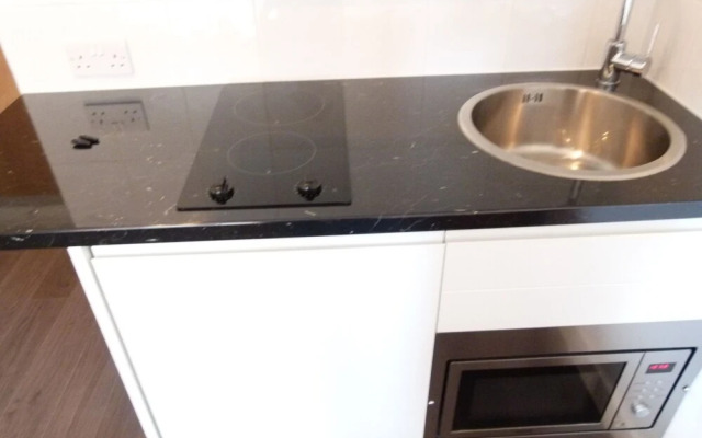 City of London Studio Apartment Studio16