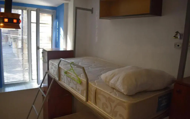 Sleep Studio Hostel