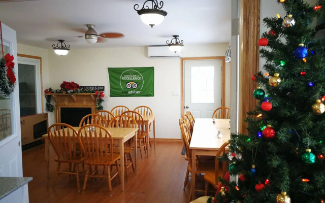 Dewar's Inn on the River