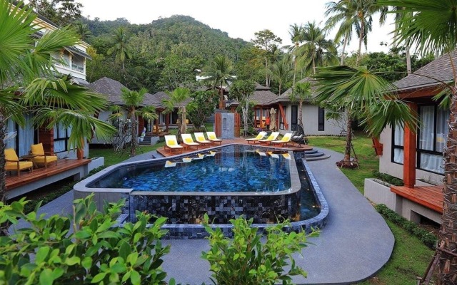 Chuz Villas Samui