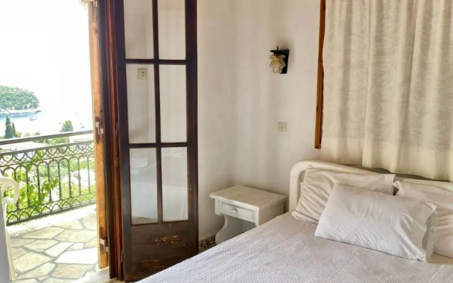 Betsanis Stafylos Apartments