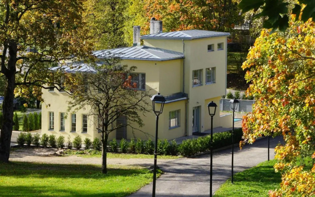 "Spring" apartment
