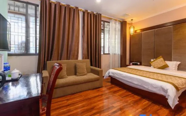 Yuzhong Baguo Hotel