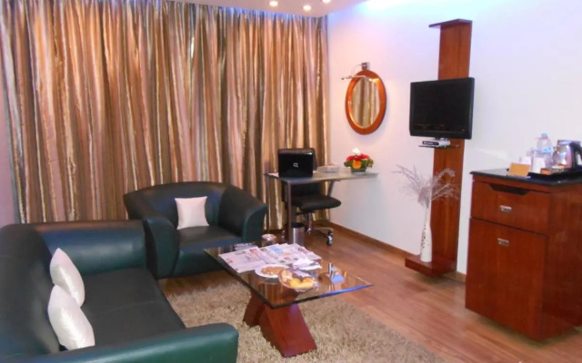 The Citrine Hotel - Seshadripuram