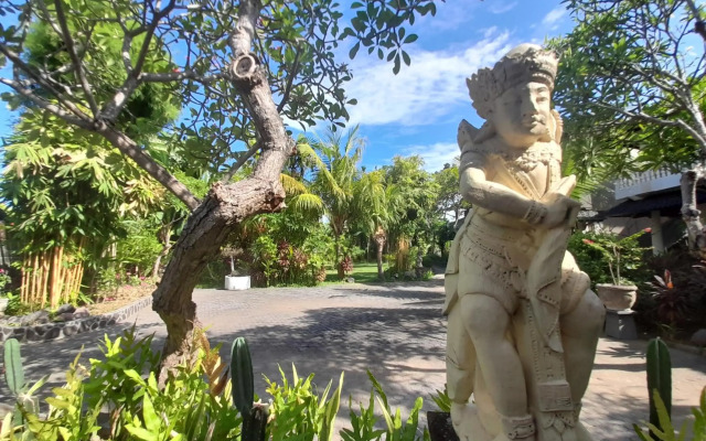 Puri Bali Lovina