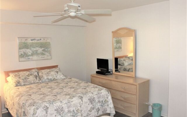 Jamaica Royale - 503 - 2 Br Condo