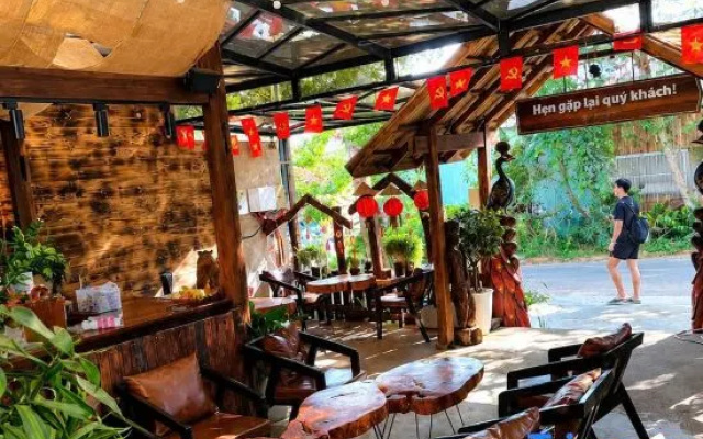 Mien Cao Nguyen homestay – Restaurant – Mang Den