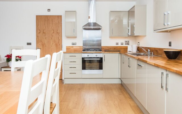 Flat With Roof Terrace in Central London