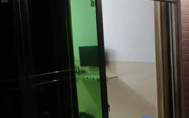 Jujiaodian Apartment