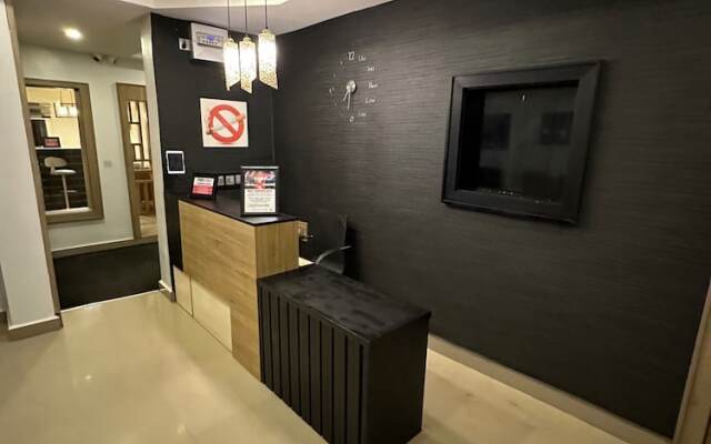 Moz One Executive Guest Rooms-Tourggourt