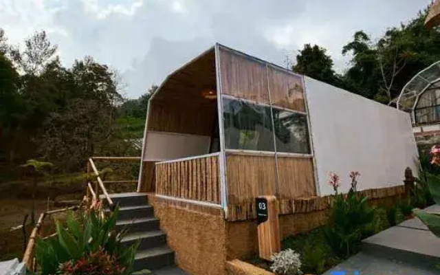 Luxcamp Selo - Merapi View by Horison