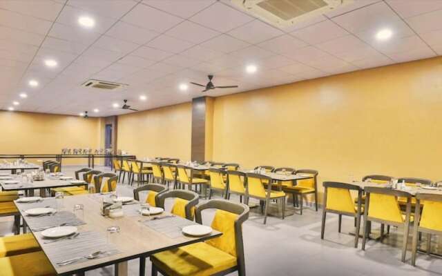 GenX Surat BY 1589 Hotels