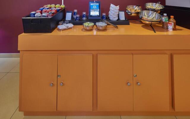 City Express Junior by Marriott Tuxtla Gutiérrez Poliforum