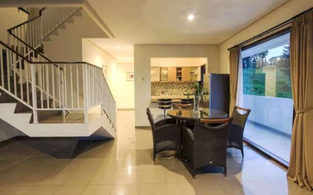 Villa Kencana Syariah, 6 Bed KingSize, View Gunung