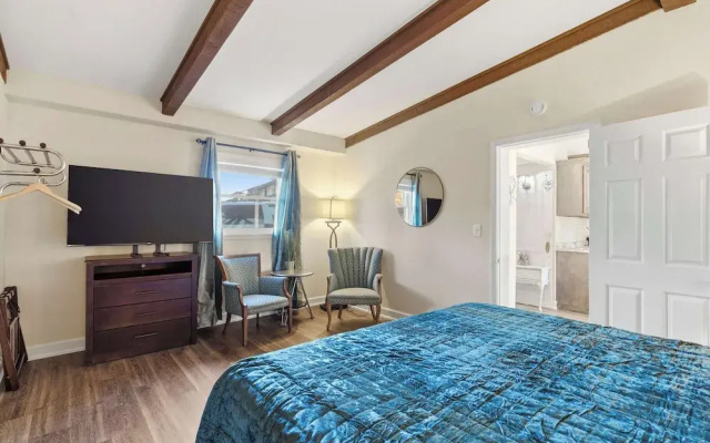 Lakin it Easy! Condo for 2