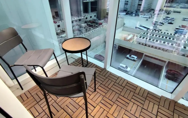 Phaedrus Living: Dubai Marina Arcade Residence 703