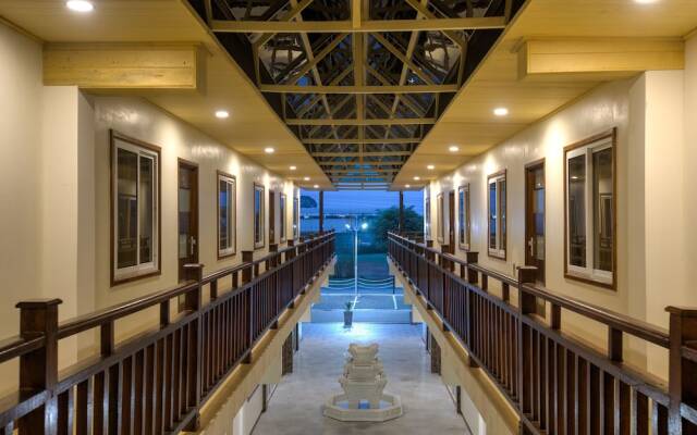 Royal Mansion