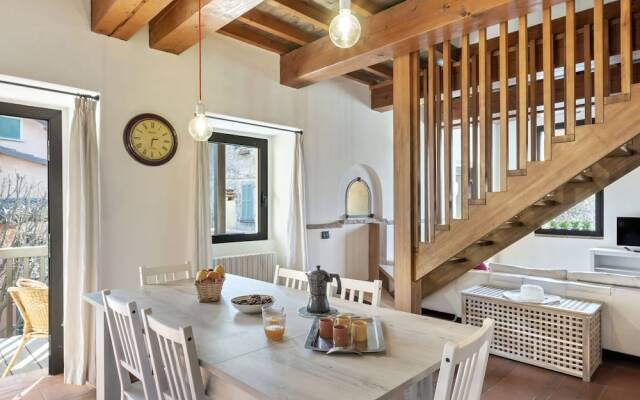 Charming Holiday Home in Iseo With Terrace