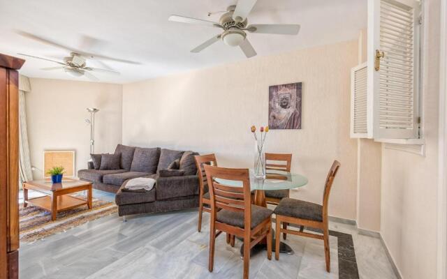 Doña Sofia Apartment by Rafleys