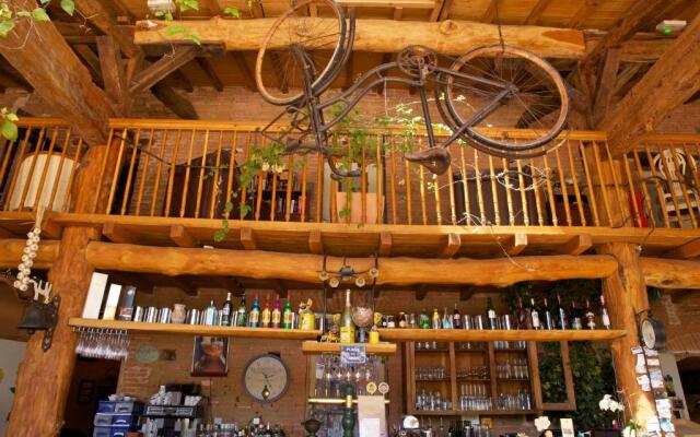 L'Alcove Hotel Restaurant