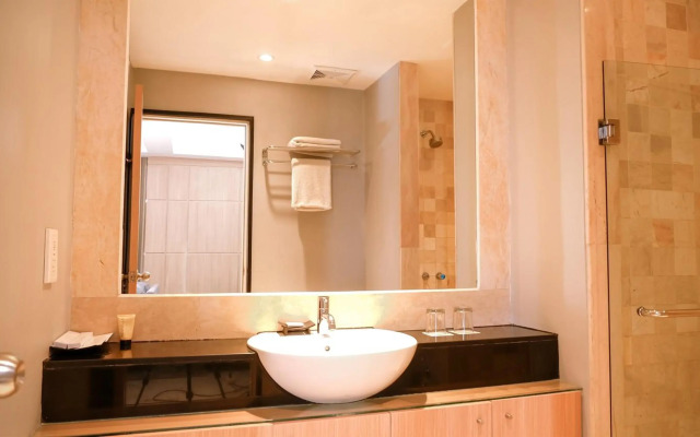Golden Tulip Balikpapan Hotel & Suites