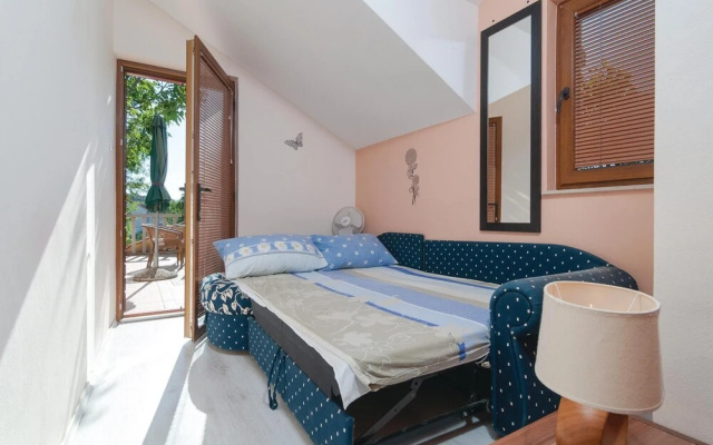 Nice Home in Skrip With 4 Bedrooms, Wifi and Outdoor Swimming Pool