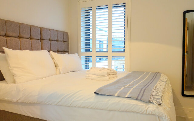 Teddington Two Beds by Vantage Apartments