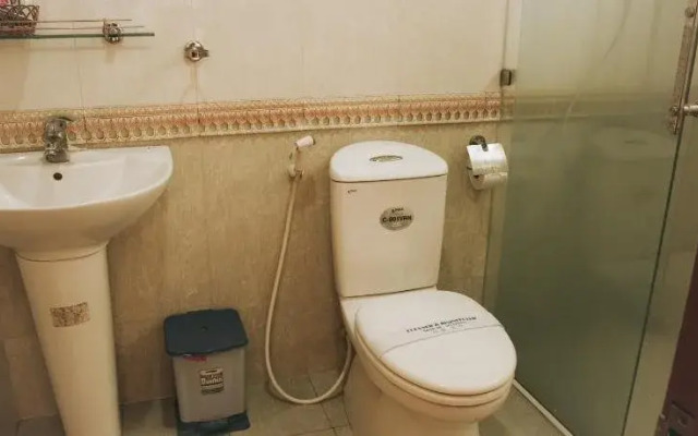 Khách Sạn Nhật Hạ