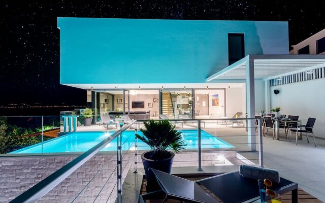 Luxury Villa Soleil