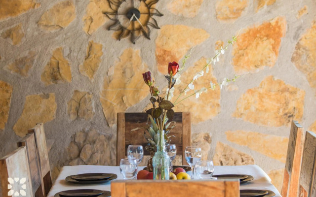 Villa Hugo 11 by Abahana Villas